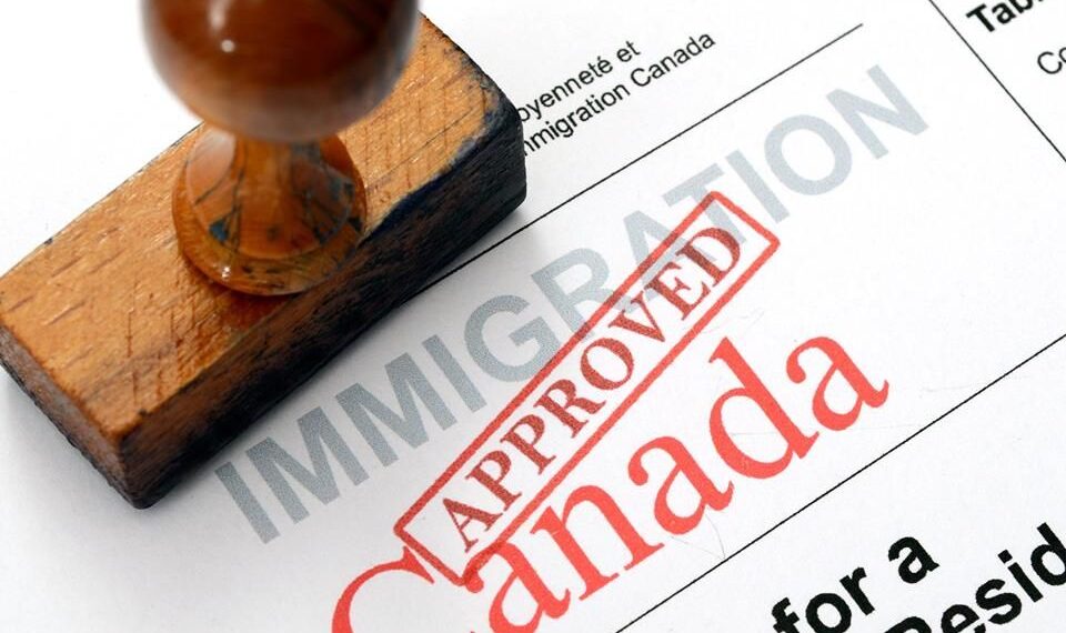 Entering Canada on a Visitor Visa: Important Rules and Tips for a Stress-Free Trip